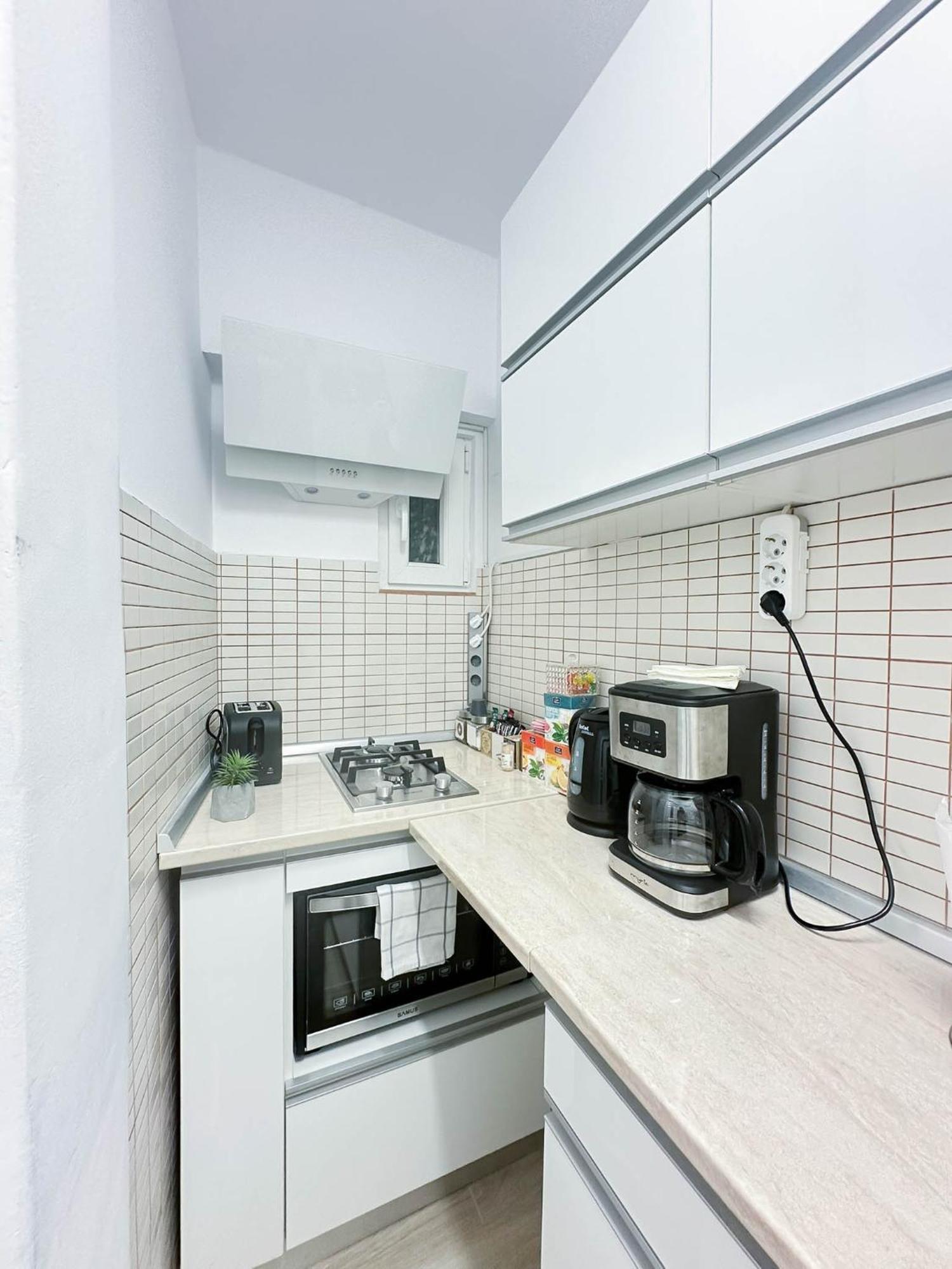 Sunrise Center Apartment *
